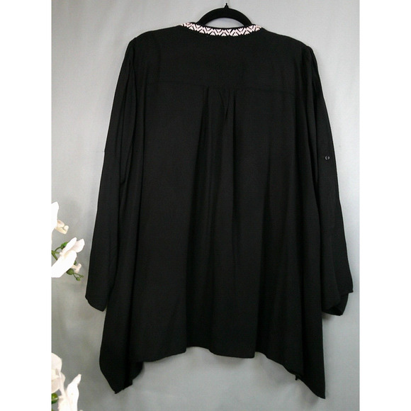 April Sky BOHO Chic Black Floral Embroidered Blouse/Top-Women's 1X - Picture 7 of 10